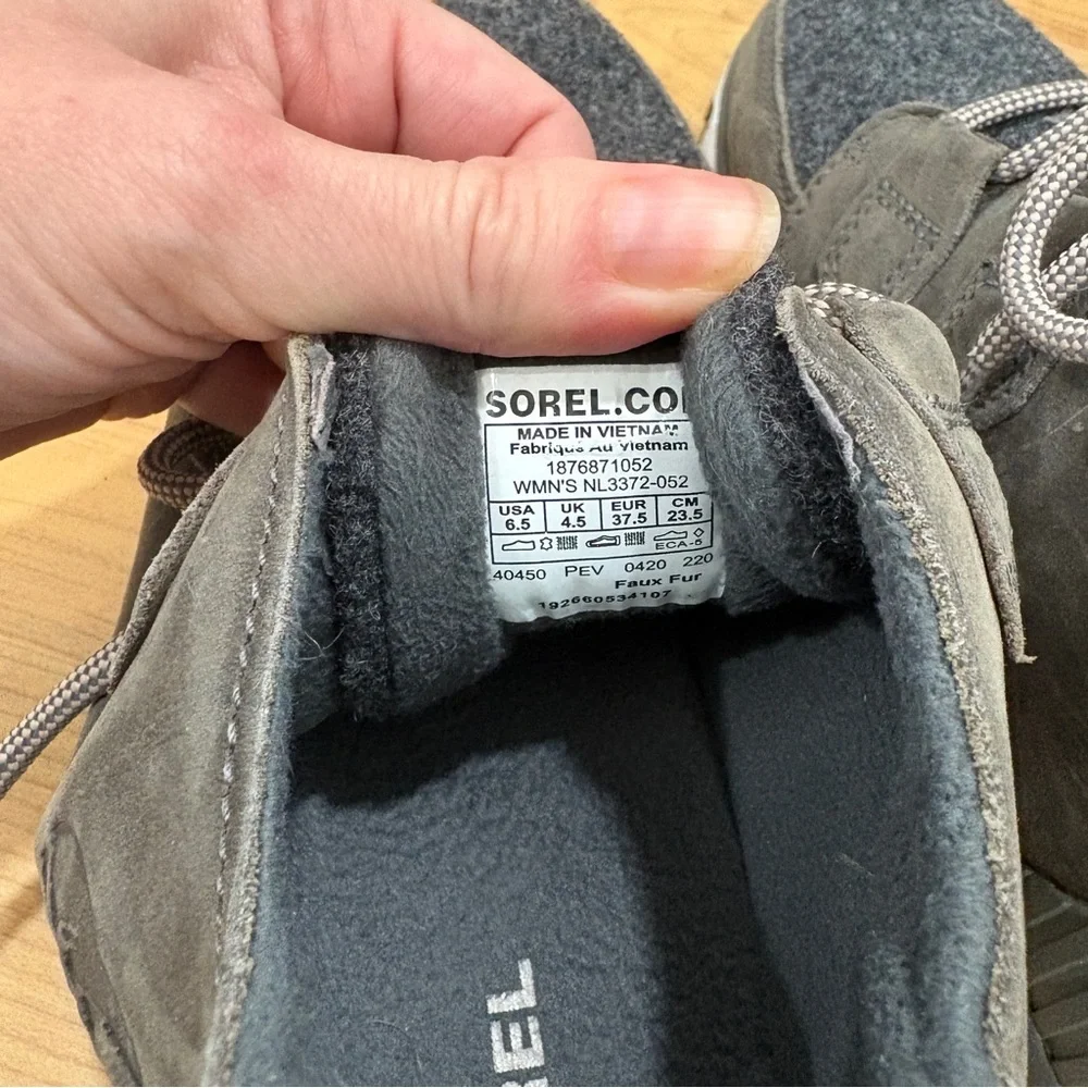 {Sorel} Gray Lace-Up Sneaker Boot Kinetic Caribou Snow Boot